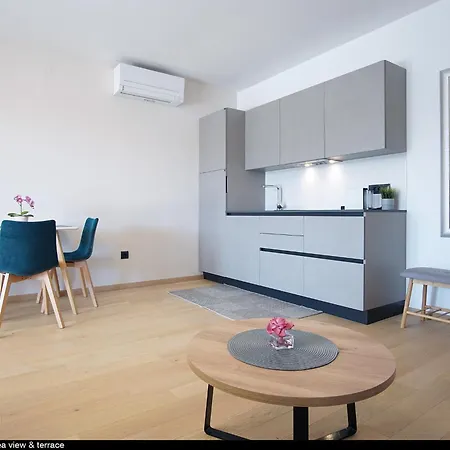 Apartment Val De Laco