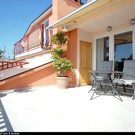 Val De Laco Studio Apartment *