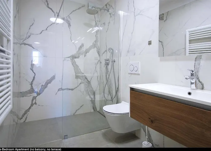 Val De Laco * Ρόβινι